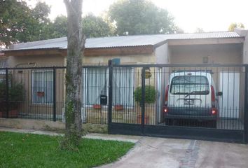 Casa en  Parque Leloir, Partido De Ituzaingó