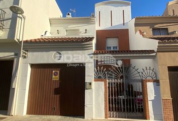 Chalet en  Lucena, Córdoba Provincia