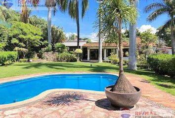 Casa en  Palmira Tinguindin, Cuernavaca, Morelos