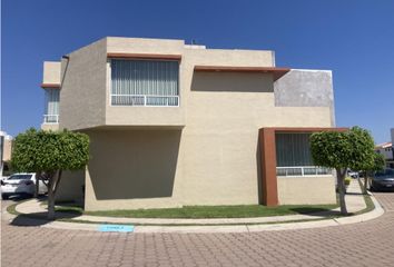 Casa en  Lomas De San Juan Sección Campestre, San Juan Del Río, Querétaro