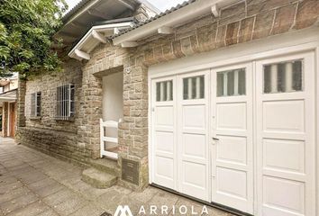 Casa en  Bosque Peralta Ramos, Mar Del Plata