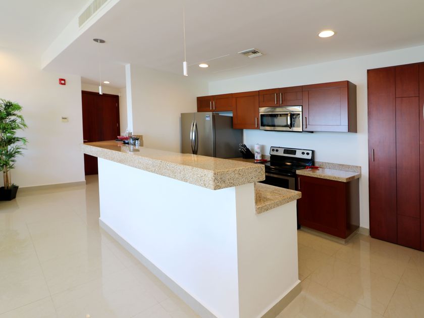 renta Departamento en Sábalo Country Club, Mazatlán (DH-1422)