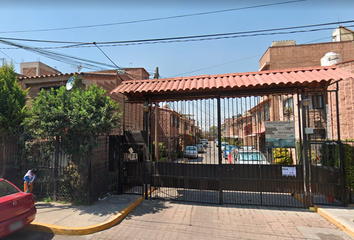 Casa en condominio en  Calle Laurel 1015, Unidad Hab Arbolada Ixtapaluca, Ixtapaluca, México, 56530, Mex