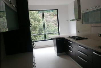 Apartment for rent in Santa Bárbara Alta, Bogotá