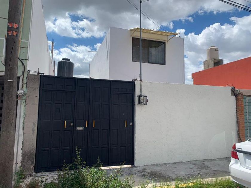 venta Casa en Popular Coatepec, Municipio de Puebla (MX22-NM3224)