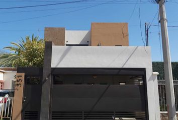 Casa en fraccionamiento en  Valle Santa Mónica, Hermosillo