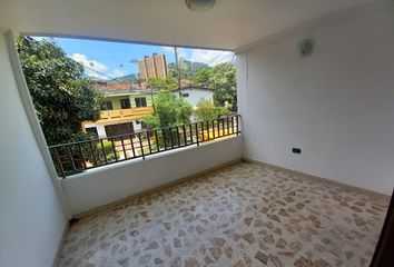 Casa en  San Javier, Medellín