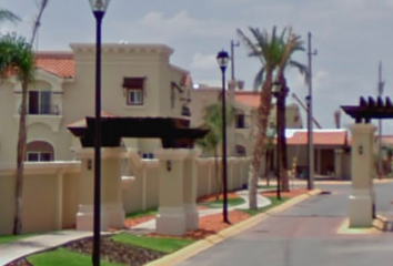 Casa en fraccionamiento en  Optimex-óptica, Boulevard José Fuentes Mares, Desarrollo Urbano, Chihuahua, 31063, Mex