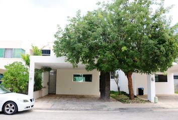 Casa en  Fraccionamiento Altabrisa, Mérida, Mérida, Yucatán