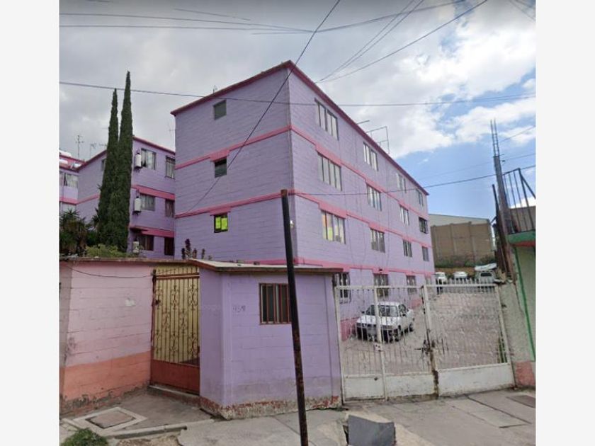 venta Casa en Santa Martha Acatitla, Iztapalapa (MX22-MO4438)