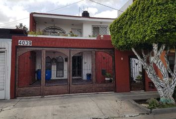 Casa en  Calle Isaac Newton 4039, Arboledas, 45070 Zapopan, Jalisco, México