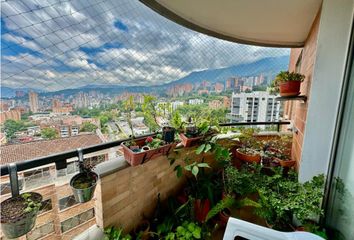 Apartamento en  El Salvador Centro, Medellín