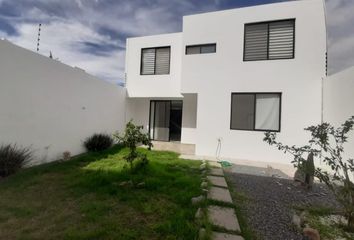 Casa en  Calle Lago Yalahan 22-256, Fraccionamiento Cumbres Del Lago, Querétaro, 76230, Mex