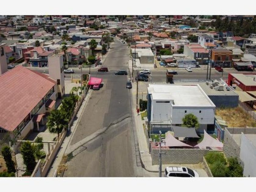 venta Casa en El Lago, Tijuana, Tijuana (ST08-23)