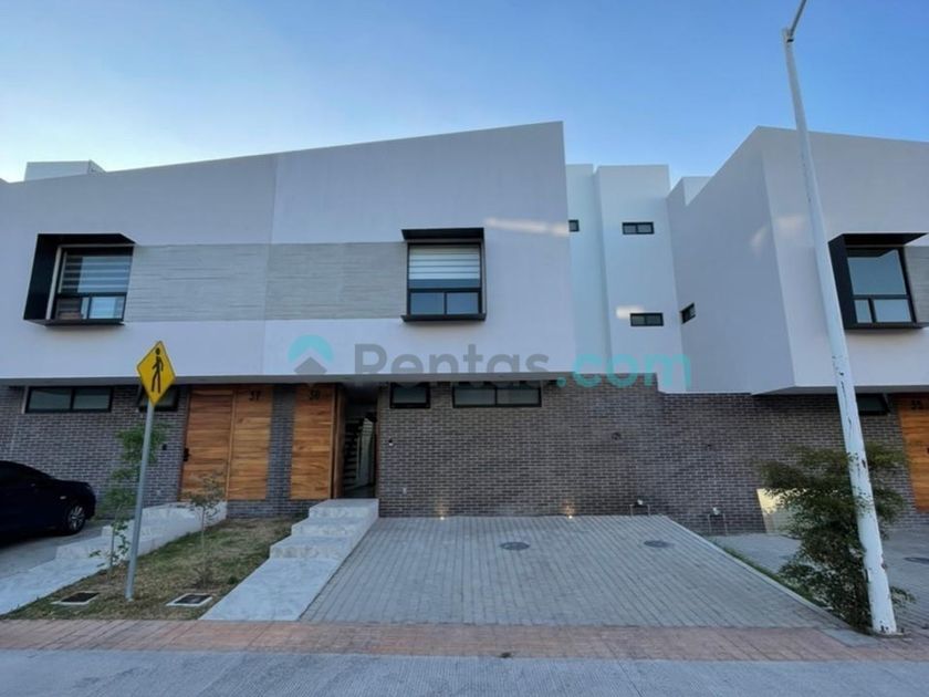 renta Casa en Solares, Zapopan, Jalisco (RnXcjg)