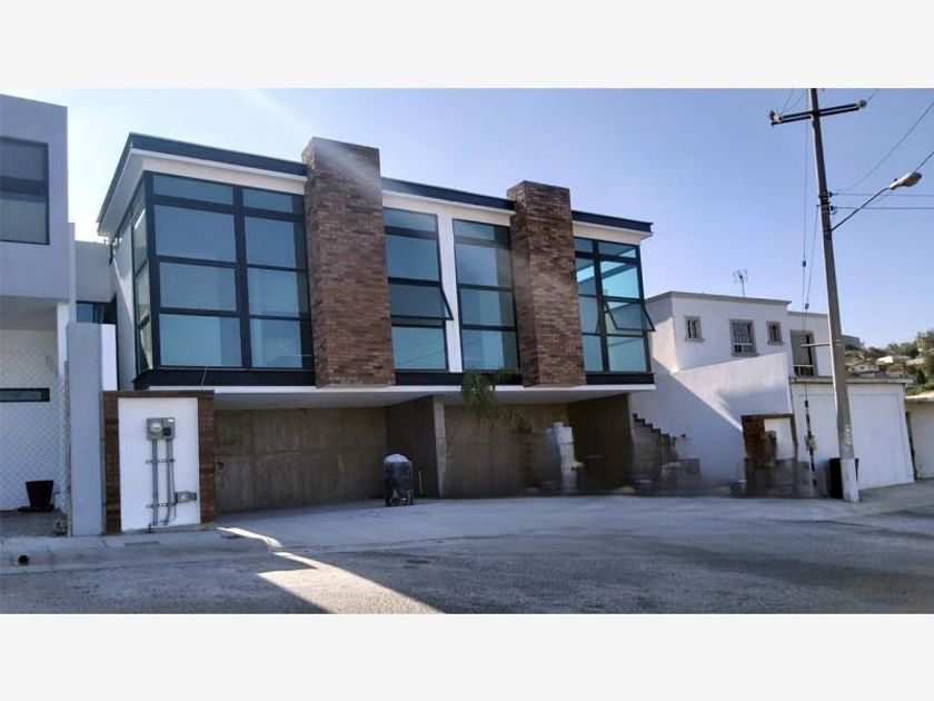 venta Casa en Madero (Cacho), Tijuana (MX22-NT1748)