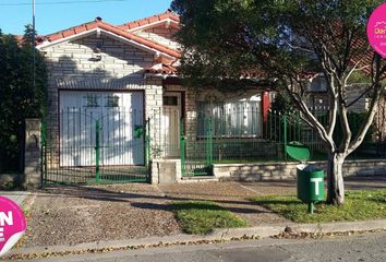 Casa en  Mechongué, General Alvarado