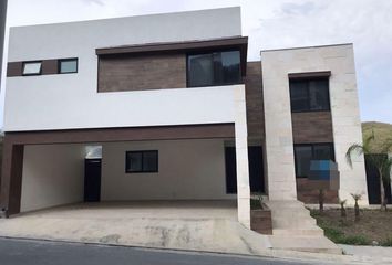 Casa en  Avenida Carolco, Carretera Nacional, Fracc Club Res Carolco 2do Sec, Monterrey, Nuevo León, 64986, Mex