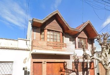 Departamento en  Chubut 958, Bernal Oeste, Quilmes, B1883, Buenos Aires, Arg