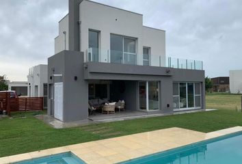 Casa en  El Cantón Islas, Partido De Escobar