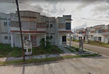 Casa en fraccionamiento en  Chinameca, Veracruz De Ignacio De La Llave, Mex