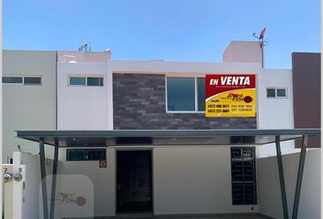 Casa en  Quintas De Guadalupe, San Juan Del Río, Querétaro