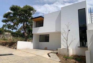 Casa en condominio en  Calle Jazmín, Fraccionamiento Rancho Cortés, Cuernavaca, Morelos, 62120, Mex