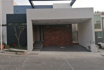 Casa en fraccionamiento en  Fray Antonio De San Miguel Iglesias, Morelia, Michoacán