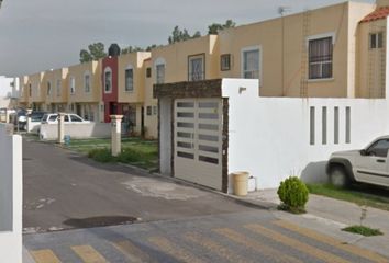24 casas en venta en Fraccionamiento Villa Fontana, San Pedro Tlaquepaque -  