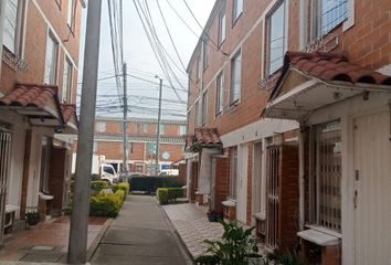 Casa en  Castilla La Nueva, Bogotá
