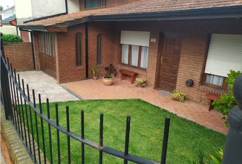 Casa en  Los Pinares, Mar Del Plata