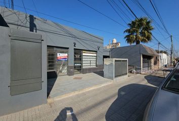 Locales en  Calle Jorge Newbery 451, Río Cuarto, X5800, Córdoba, Arg