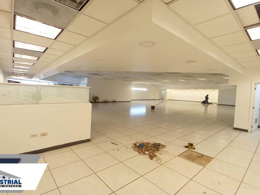 renta Local comercial en Los Vitrales, Ciudad Apodaca, Apodaca (2_43