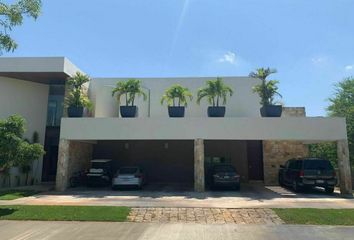 Casa en  Yucatán Country Club, Mérida, Yucatán, Mex