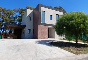 Casa en  Pilar Del Este, Partido Del Pilar