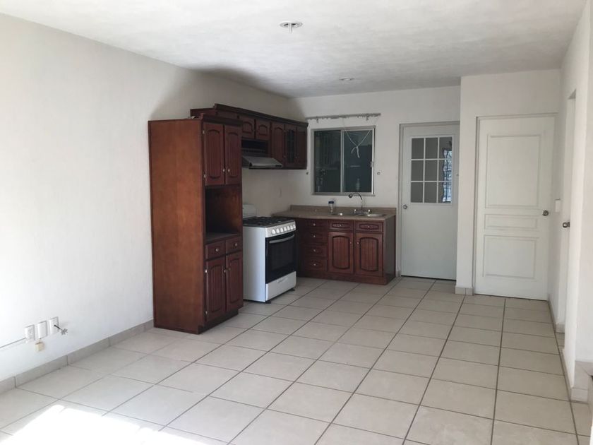 renta Casa en La Magdalena, Zapopan, Zapopan, Jalisco (398847--156)-  