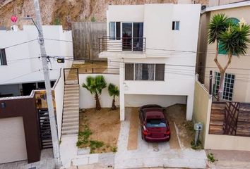 Casa en  Calle Fuente Del Prado, La Esmeralda, Tijuana, Baja California, 22117, Mex