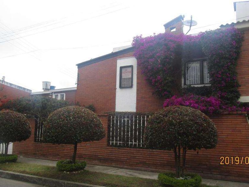 Casa en venta Cra. 19a #148-54, Bogotá, Colombia