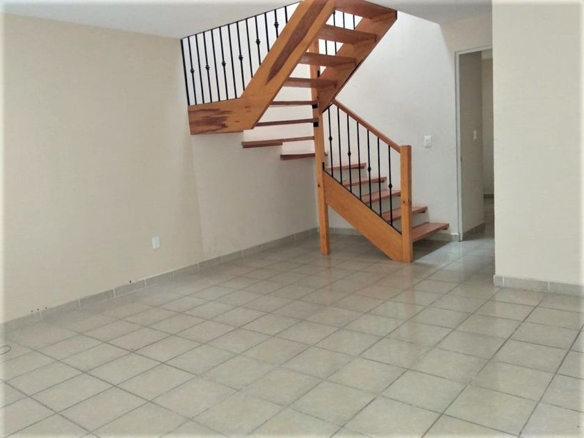 venta Casa en Fraccionamiento Banus Pachuca, San Agustín Tlaxiaca  (EB-LQ7254s)