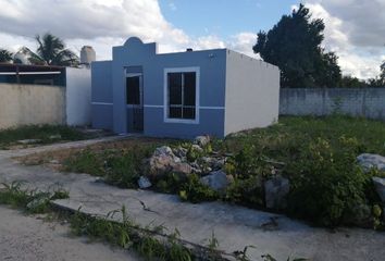 Casa en  Calle 12, Xoclan Xbech, Mérida, Yucatán, 97246, Mex
