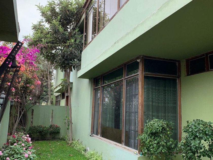 Casa en venta Victor Gonzales Olaechea 281, Lima 15048, Perú