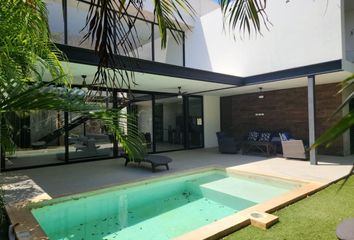 Casa en condominio en  Yucatán Country Club, Mérida, Yucatán, Mex