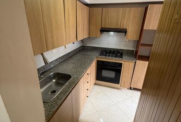 Apartamento en Loma De Los Bernal, Medellín