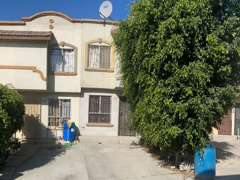 venta Casa en Santa Fe, Tijuana, Tijuana (EB-LI5083s)