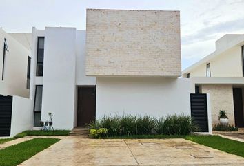 Casa en  Pueblo Cholul, Mérida, Yucatán