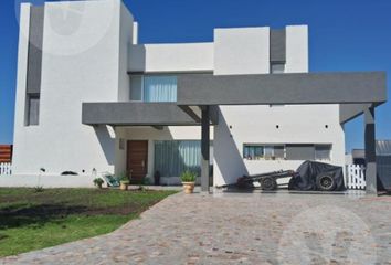 Casa en  Santa Inés, Esteban Echeverría