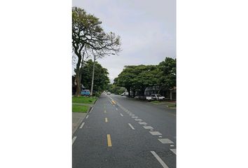 Apartamento en Carrera 70, Rosales, Comuna 16 - Belén, Perímetro Urbano Medellín, Medellín, Valle De Aburrá, Antioquia, Rap Del Agua Y La Montaña, 050030, Colombia