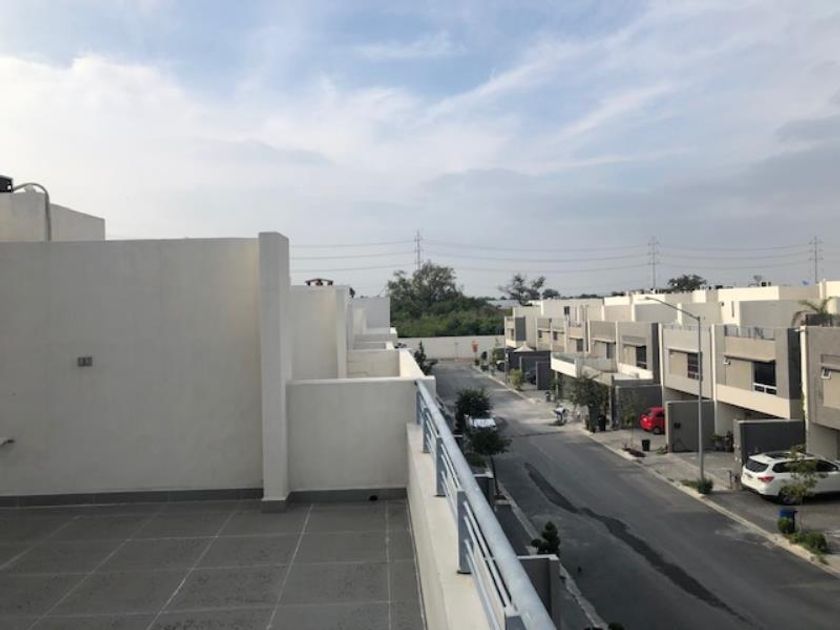 venta Casa en Privadas Del Parque, Apodaca (MX22-MD3014)