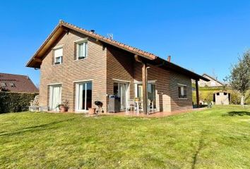 Chalet en  Arrazua-ubarrundia, Alava