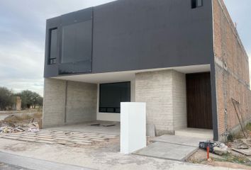 Casa en condominio en  San Nicolás Premier, Boulevard Juan Pablo Ii, Rjwx +x5, Aguascalientes, México